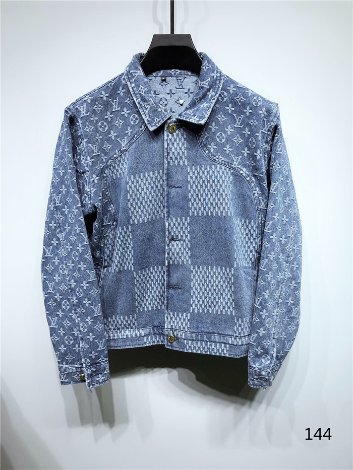 LV Men's Outwear 52